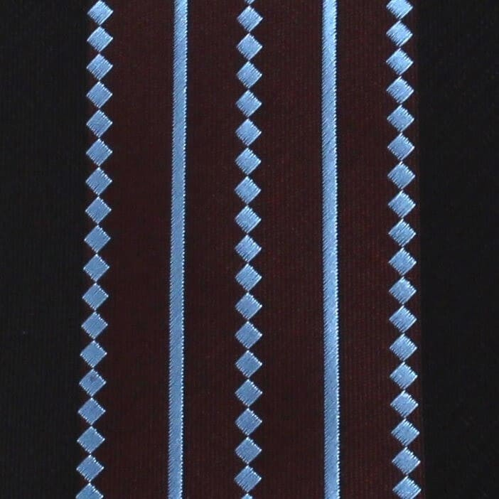 Corbata Estrecha Moderna Lineas