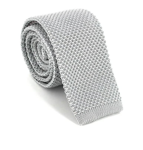 Leichte graue Strickkrawatte
