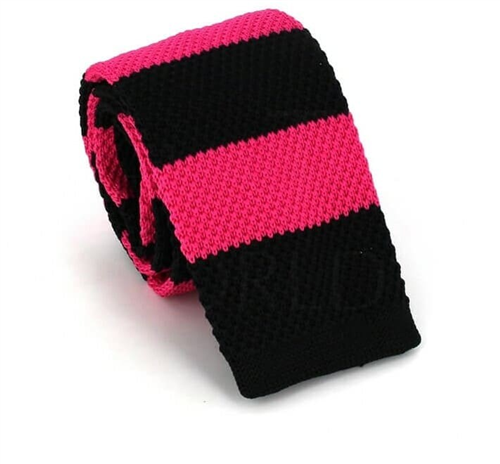 Krawatte mit rosa und schwarzen Streifen