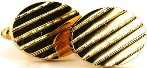 Goldene ovale Manschettenknöpfe II