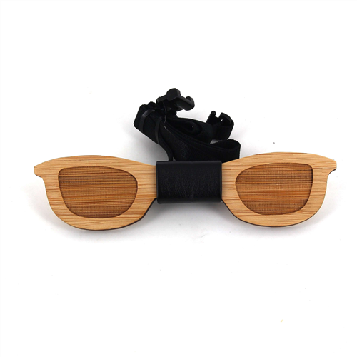 Schleife aus Bambus, Brille und Leder