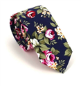 Schmale Krawatte mit Marineblauen Blumen