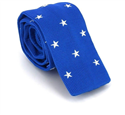 Krawatte mit blauem Sternenmuster